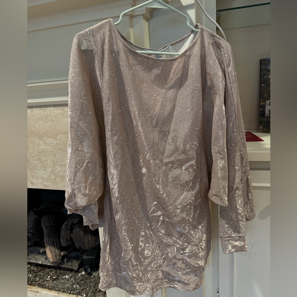 Beautiful sequin dress!